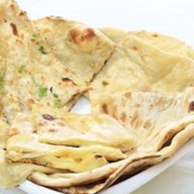 Everest Naan Basket.