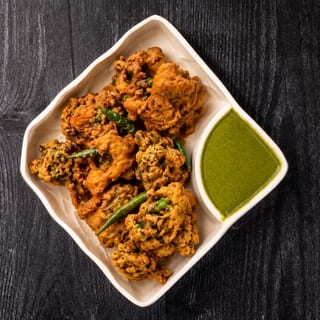 Mixed Veggie Pakoras Vegan